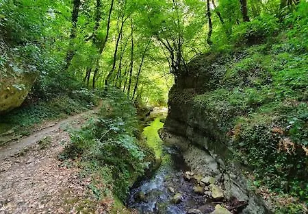 아파트 The House On The Orfento 카라마니코 테르메